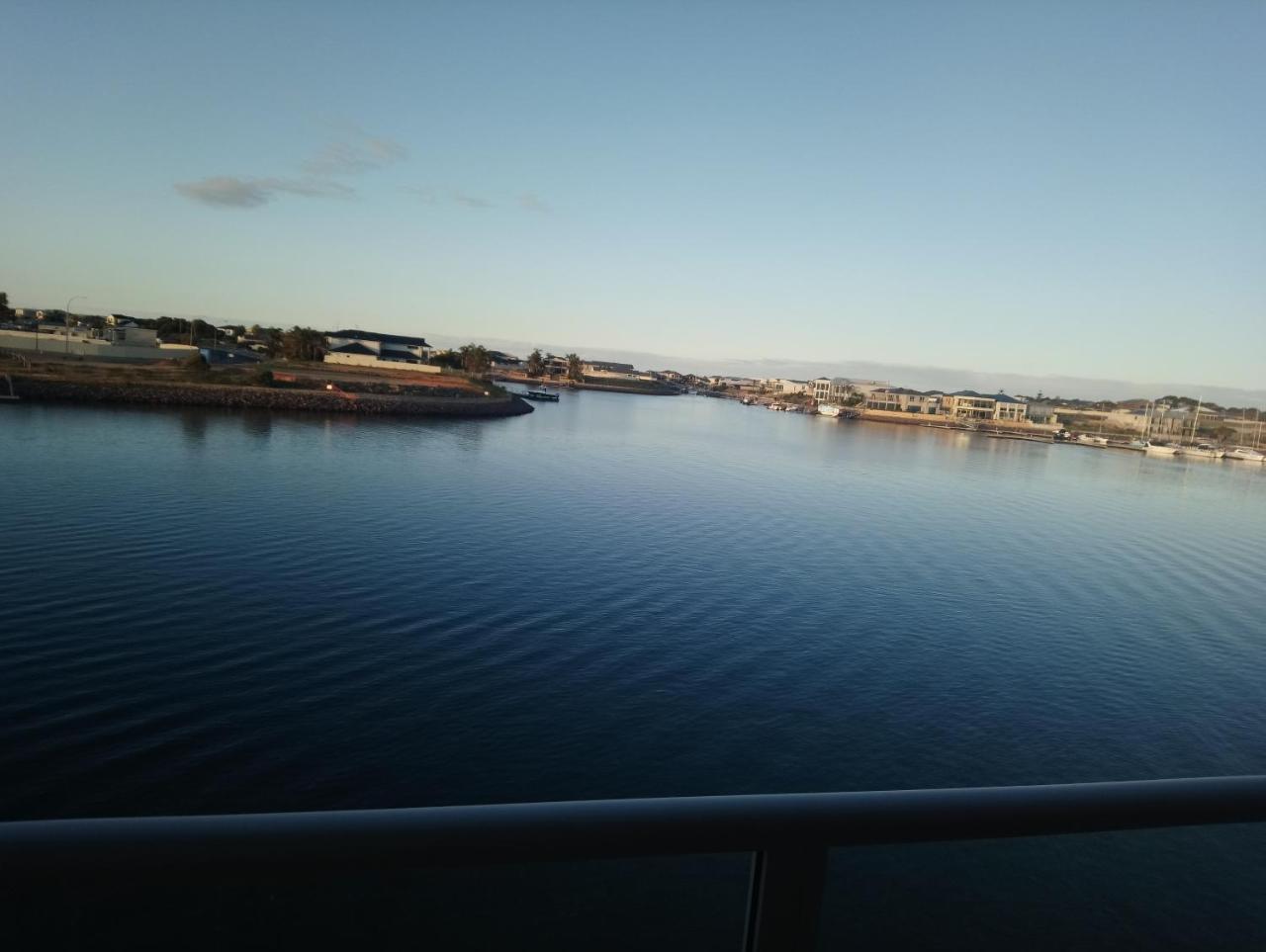 Wallaroo Marina Executive Apartments Экстерьер фото